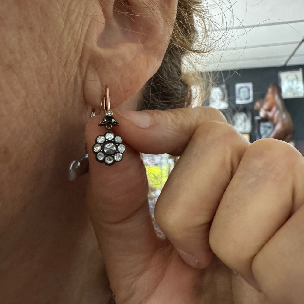 9k Rose gold Diamond Flower dangle Earrings - Picture 5 of 7